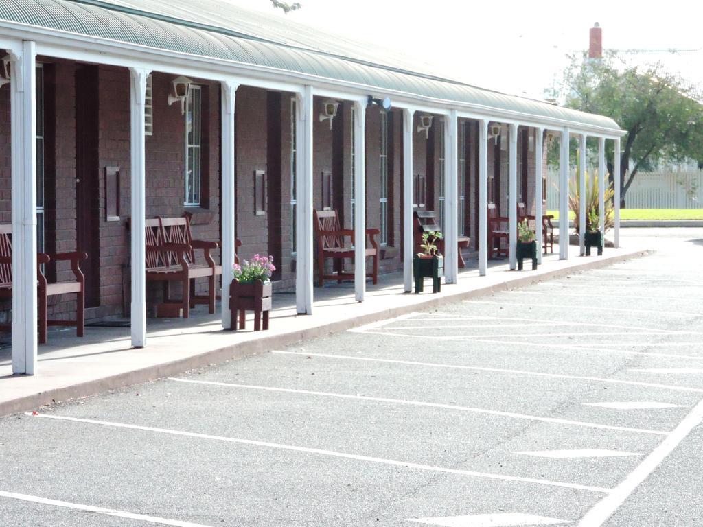 Bairnsdale Tanjil Motor Inn ภายนอก รูปภาพ