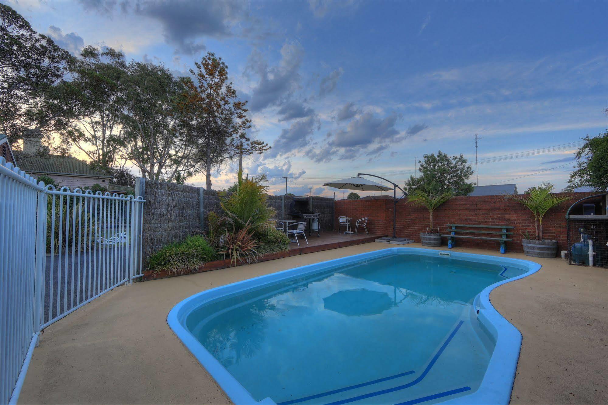 Bairnsdale Tanjil Motor Inn ภายนอก รูปภาพ